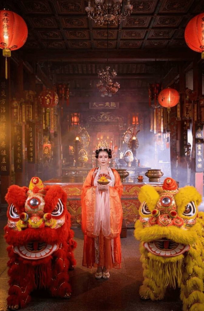 Leones chinos, traje típico de China
